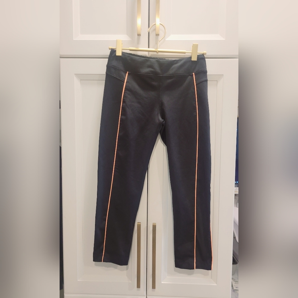 Bebe Sport Cropped XS Leggings Black With Orange.